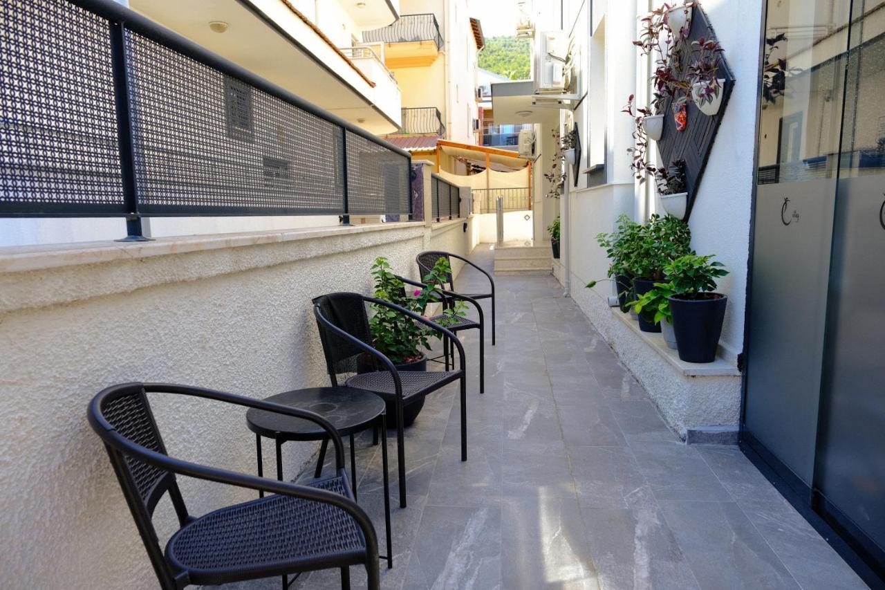 Ozgur City Residence Fethiye Eksteriør bilde